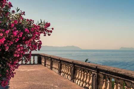 Casetta Belvedere Naples Extérieur photo